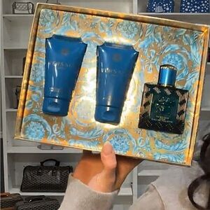 💯 New AuthenticVersace Blue Bath & Body Gift Set with Deep Blue mens collection